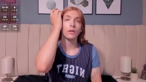 Snapshot of daimondpink chatting on 11.13.25 daimondpink online show from 11.13.25