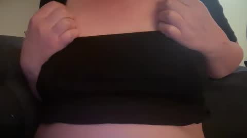 Mx Mommy Moo online show from 04.06.26