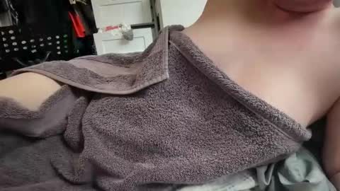 Mx Mommy Moo online show from 04.11.26