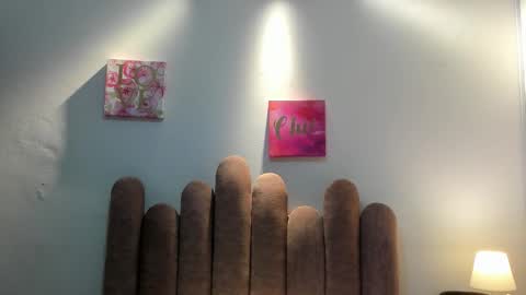 Snapshot of daisy93_ chatting on 10.03.25 D A I S Y online show from 10.03.25