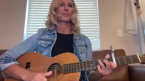 Snapshot of daisy9kat chatting on 10.10.25 Daisy137 online show from 10.10.25