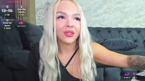 DaIsy Abby online show from 10.12.25