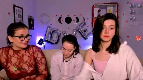 Snapshot of daisy_baby_ chatting on 02.14.26 daisy online show from 02.14.26