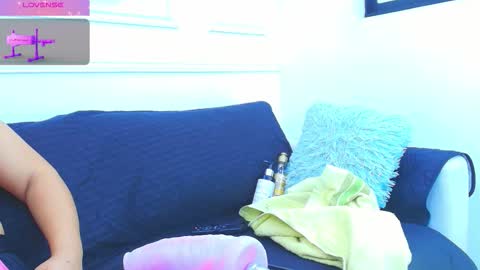 Snapshot of daisy_price chatting on 11.05.25 Daisy Price online show from 11.05.25