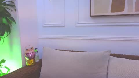 Snapshot of daisy_price chatting on 07.28.26 Daisy Price online show from 07.28.26