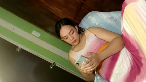 Snapshot of daisylira chatting on 11.05.25 LILY christmas wish breast implant online show from 11.05.25