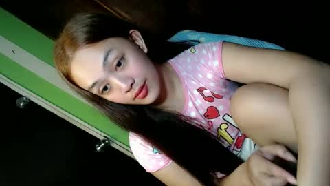 Snapshot of daisylira chatting on 11.15.25 LILY christmas wish breast implant online show from 11.15.25