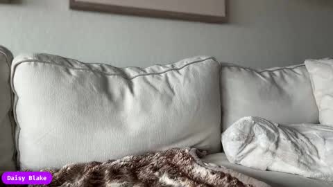 daisy blake  online show from 10.09.25