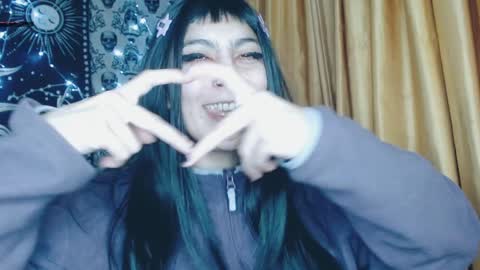 Snapshot of dak_7 chatting on 01.18.25    --  -- help me reach 100 hands up  online show from 01.18.25