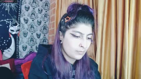 Snapshot of dak_7 chatting on 03.11.25    --  -- help me reach 100 hands up  online show from 03.11.25