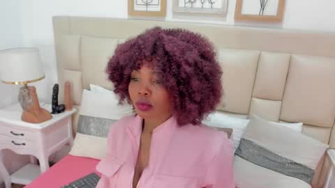 Snapshot of dakhota___ chatting on 09.30.25 Brisa online show from 09.30.25