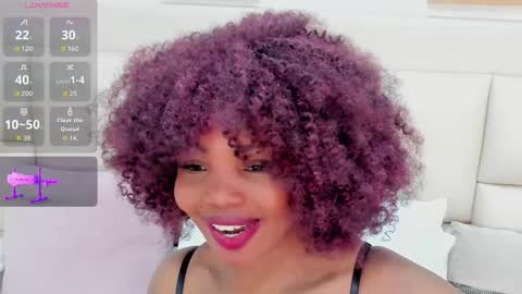 Snapshot of dakhota___ chatting on 10.17.25 Brisa online show from 10.17.25