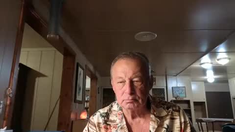 Snapshot of dakit2 chatting on 10.26.25 dakit online show from 10.26.25