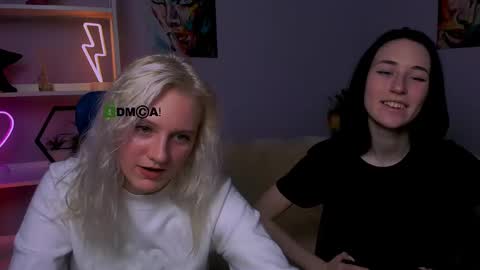 Snapshot of dakota4you chatting on 03.10.25 Dakota online show from 03.10.25