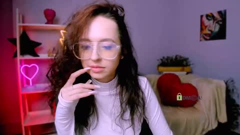 Snapshot of dakota4you chatting on 03.11.25 Dakota online show from 03.11.25