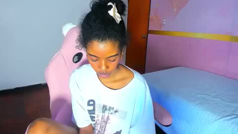 Snapshot of dakota_evans18 chatting on 11.14.25 DAKOTA online show from 11.14.25