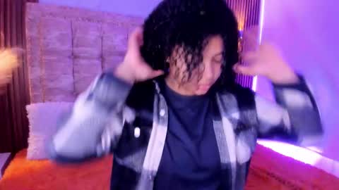 Snapshot of dakota_mars chatting on 09.28.25 dakota_mars online show from 09.28.25