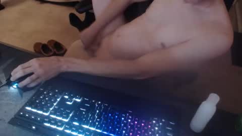 Snapshot of dakota_reilly chatting on 11.12.25 Dakota online show from 11.12.25