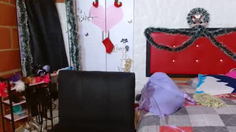 Dakota And Bellamy online show from 12.12.24