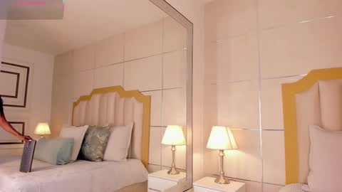    online show from 10.07.25