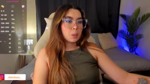 dakottaa__ online show from 11.08.25