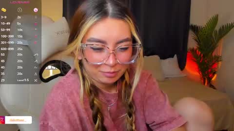 Snapshot of dakottaa__ chatting on 07.23.26 dakottaa__ online show from 07.23.26