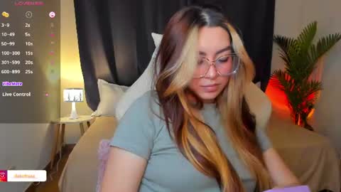 Snapshot of dakottaa__ chatting on 07.31.26 dakottaa__ online show from 07.31.26