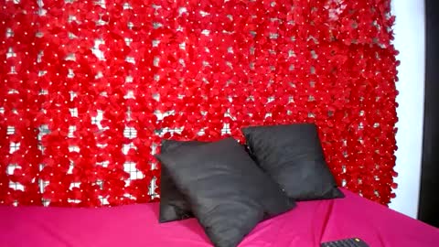     online show from 10.10.25