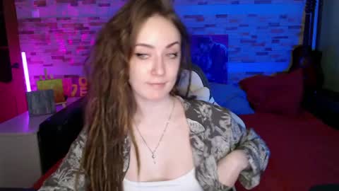 Snapshot of dalia_peach chatting on 04.24.26 Dalia online show from 04.24.26