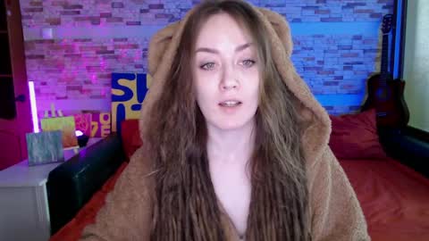 Snapshot of dalia_peach chatting on 04.26.26 Dalia online show from 04.26.26