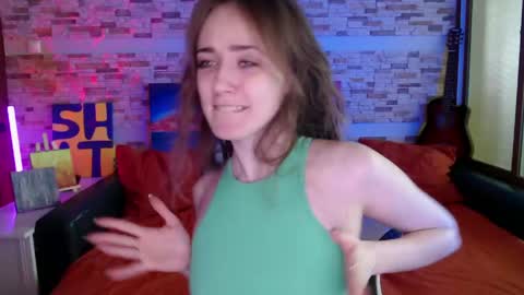 Snapshot of dalia_peach chatting on 05.21.26 Dalia online show from 05.21.26