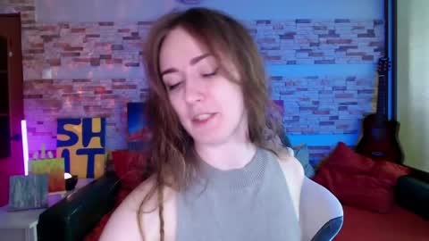 Snapshot of dalia_peach chatting on 05.25.26 Dalia online show from 05.25.26