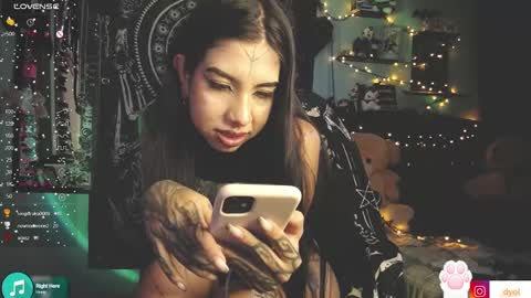 dalia_vorhees online show from 12.10.24