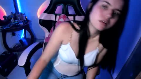 Dalia April online show from 03.19.26