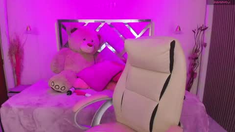 Snapshot of daliia_ chatting on 05.30.26 Daliia online show from 05.30.26