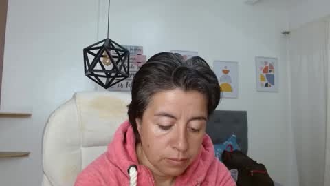 Snapshot of dalila_22 chatting on 11.02.25 Dalila online show from 11.02.25