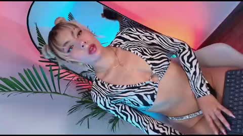 dalilathoms online show from 01.09.26