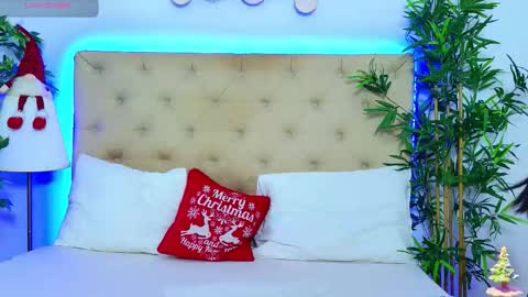 daliyaa_ online show from 12.22.25