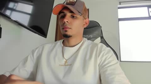 Snapshot of dalton111_ chatting on 11.01.25 Dalton online show from 11.01.25