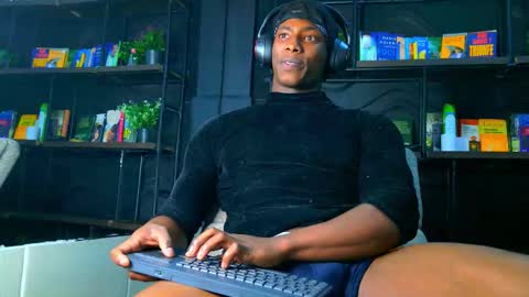 Snapshot of dalton_asher chatting on 11.12.25 dalton_asher online show from 11.12.25