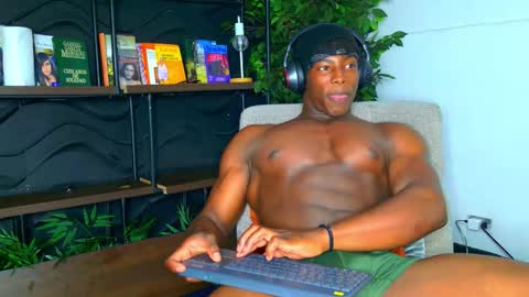 Snapshot of dalton_asher chatting on 11.20.25 dalton_asher online show from 11.20.25