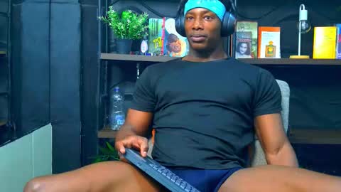 Snapshot of dalton_asher chatting on 11.30.25 dalton_asher online show from 11.30.25