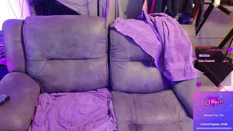 Snapshot of damadevotchka chatting on 10.01.25 damadevotchka online show from 10.01.25