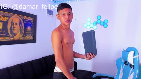 Snapshot of damar_felipe chatting on 12.20.24 damar_felipe online show from 12.20.24