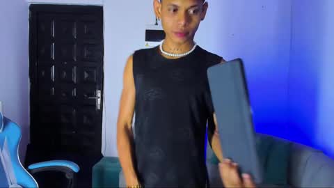Snapshot of damar_felipe chatting on 03.05.25 damar_felipe online show from 03.05.25
