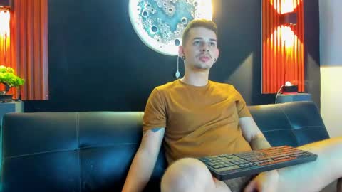 Damian Oliver online show from 01.17.25