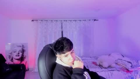 Damian Doll online show from 01.07.26