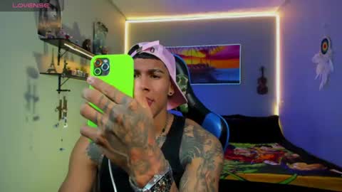 Snapshot of damian_latinxxx chatting on 07.05.26 Damian online show from 07.05.26