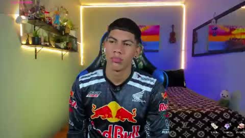 Snapshot of damian_latinxxx chatting on 07.19.26 Damian online show from 07.19.26