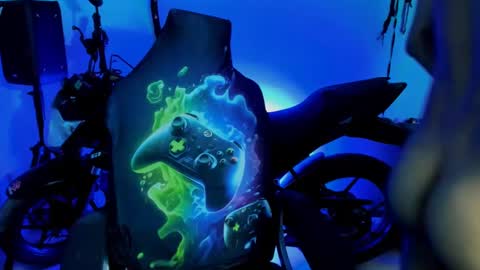 Snapshot of damian_torner chatting on 10.11.25 Damian torner online show from 10.11.25